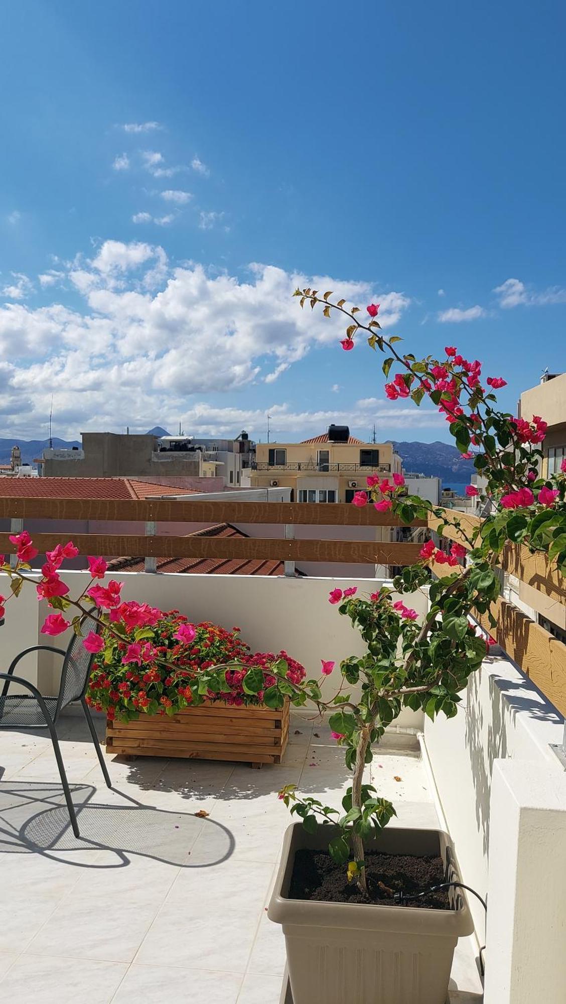 The Blue Apartment In The Heart Of Heraklion Buitenkant foto