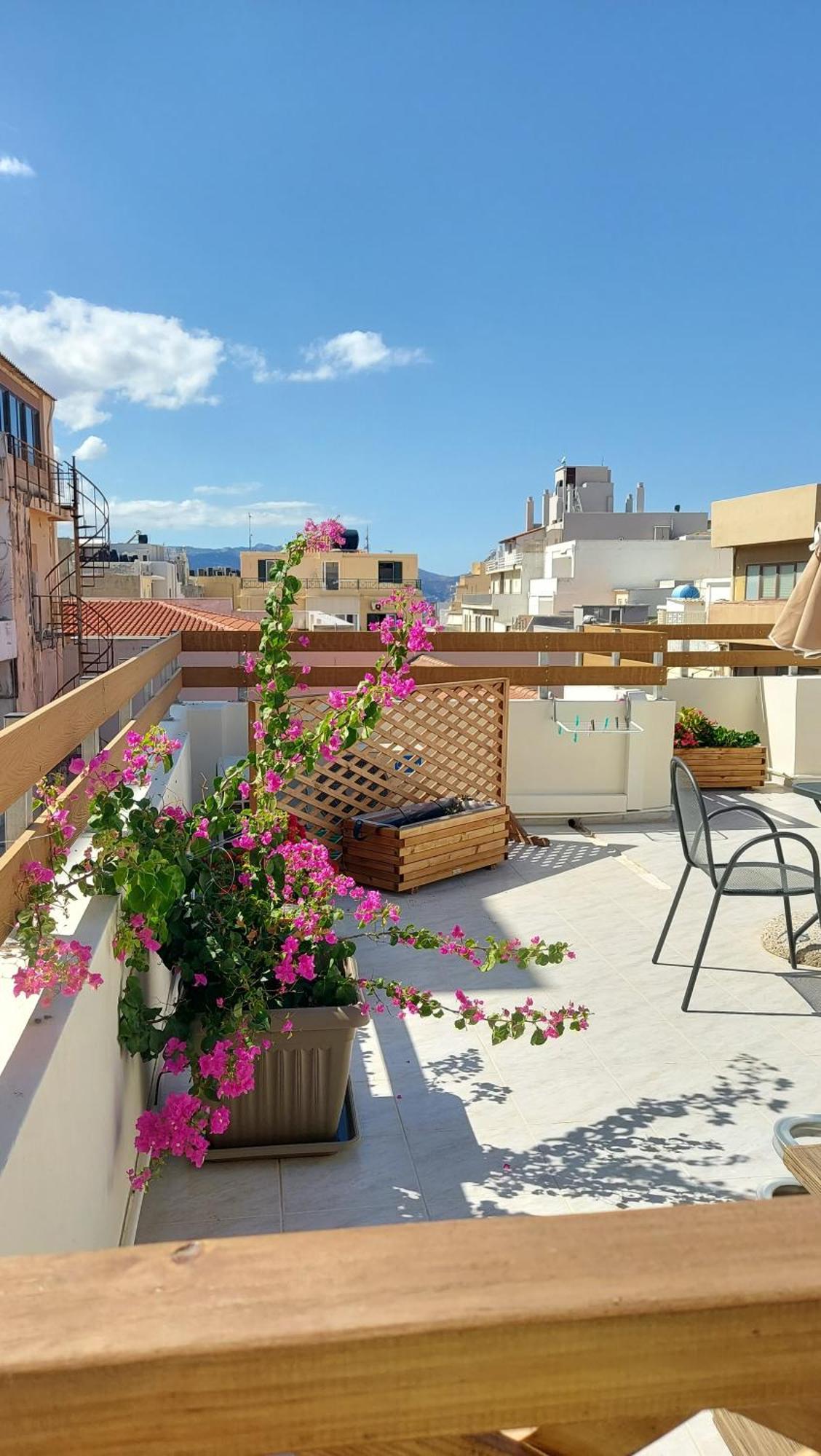 The Blue Apartment In The Heart Of Heraklion Buitenkant foto